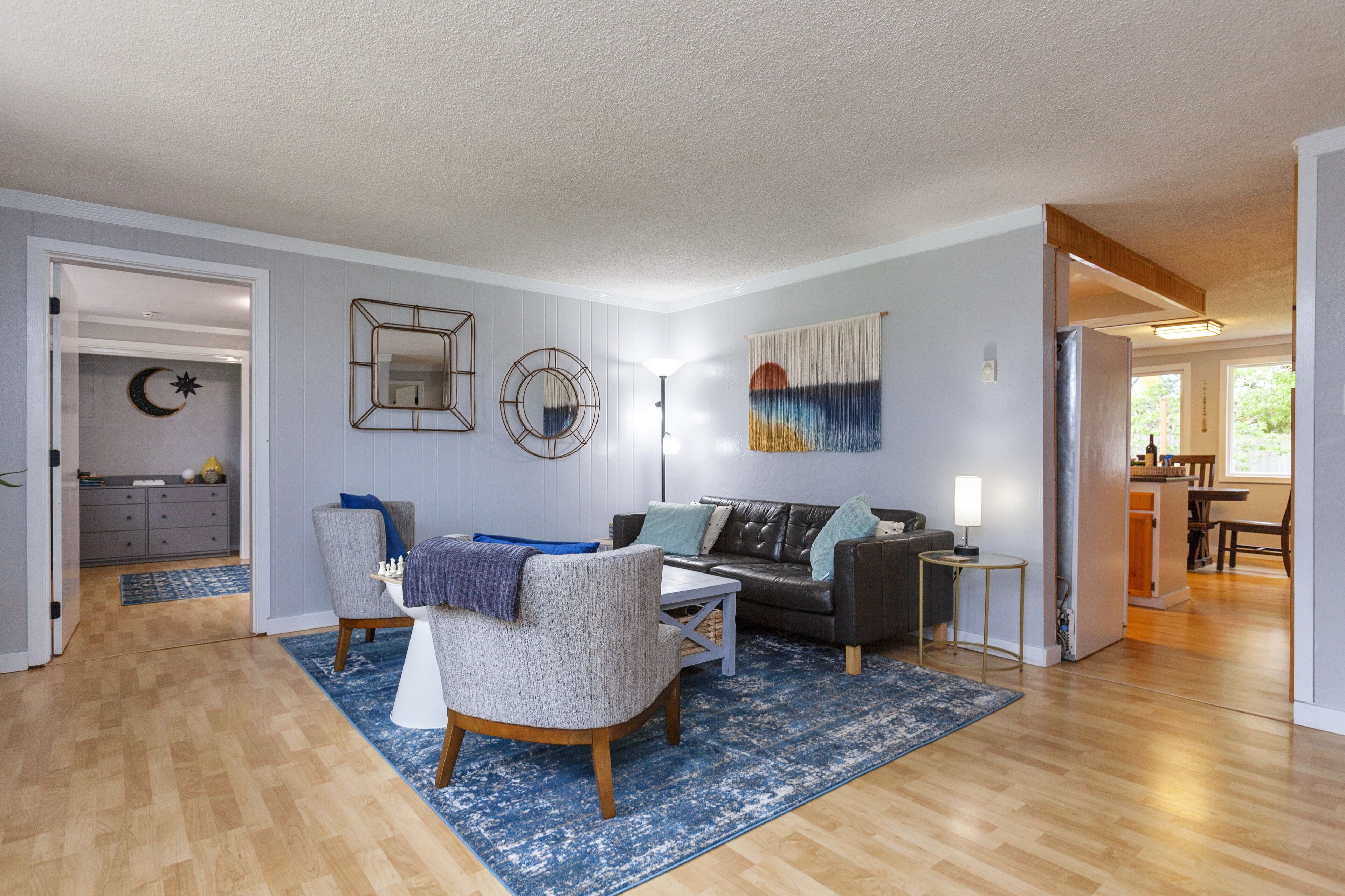 5 minutes from almost everything! Family fun with great outdoor space.