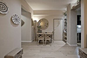 Interior - Stylish Apartment at Pagrati (Vironas)