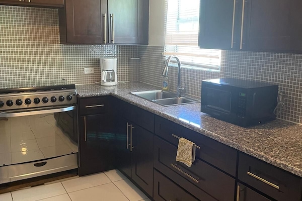 Fridge, microwave, oven, stovetop