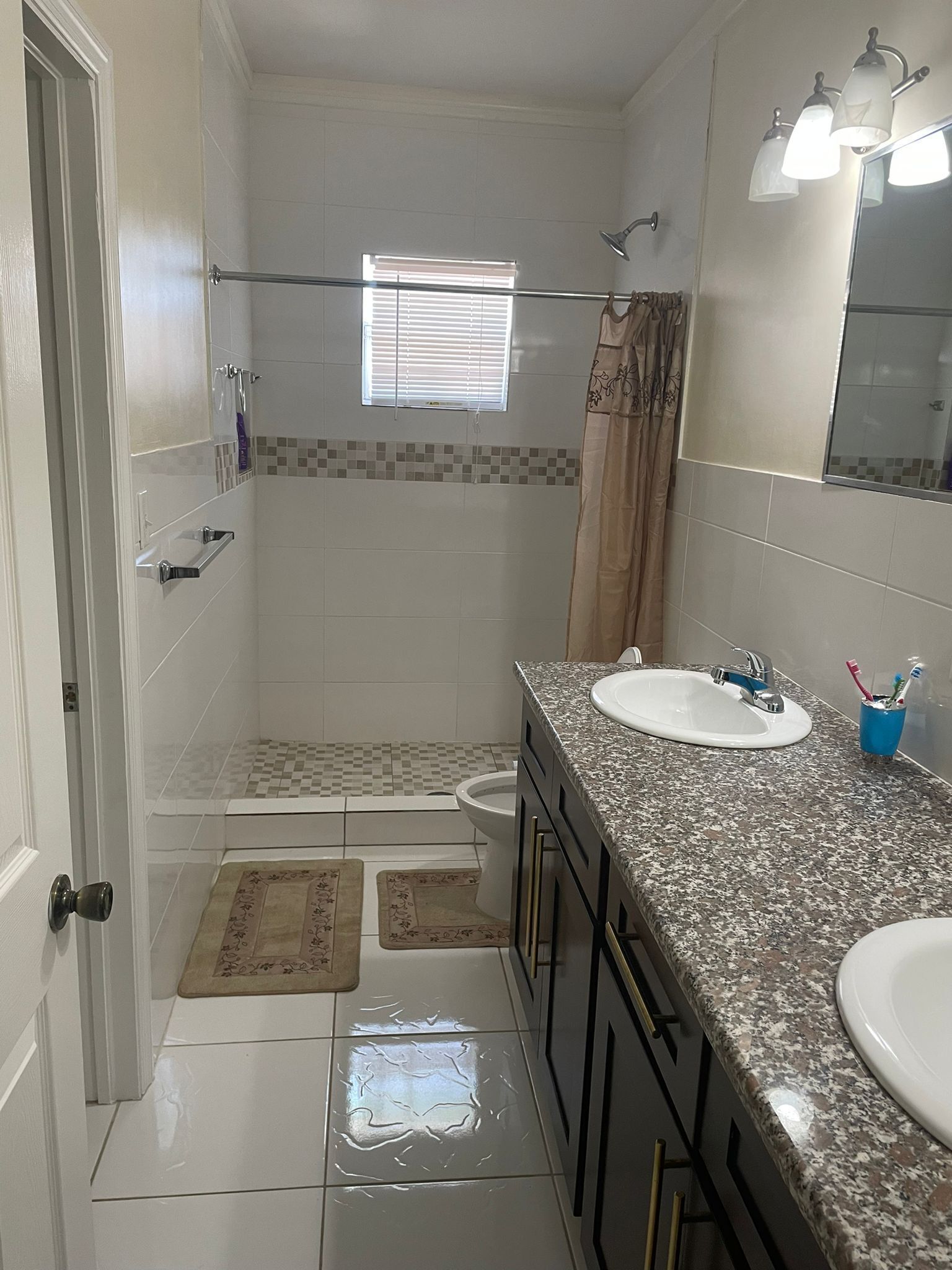 Shower, eco-friendly toiletries, bidet, towels