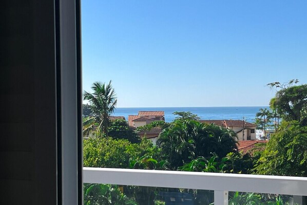 Interior - BEAUTIFUL APARTMENT 26 - with sea view, two parking spaces, we have other options. (Ubatuba)