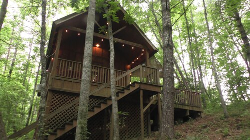The Mountaineer Cabin at Starr Mountain Retreat
