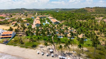 Aan het strand, wit zand