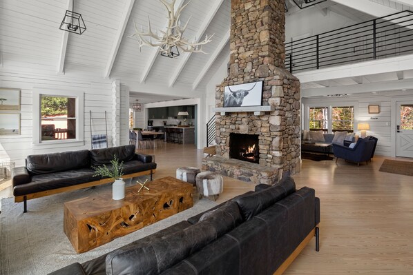 Smart TV, fireplace, table tennis, books