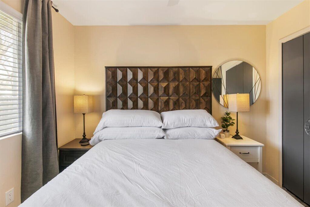 3 bedrooms, desk, iron/ironing board, free WiFi