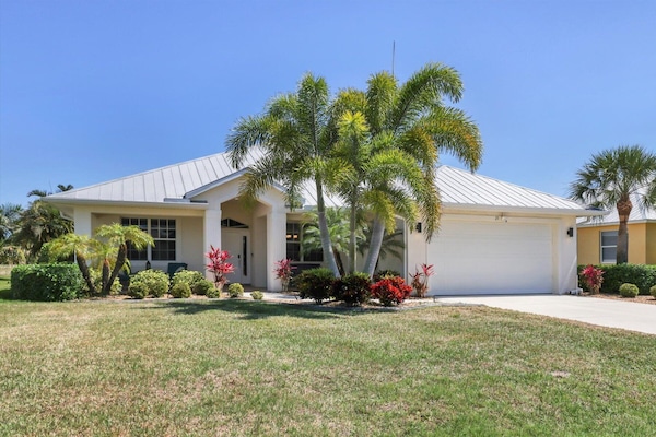 Parking for 4 in the driveway and two spots in the garage.