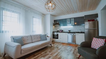 Comfort Studio Suite | Private kitchen
