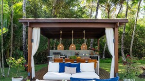 Casa do Encanto | 室外用餐