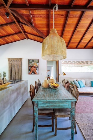 Casa Deluxe | Servei de restauració