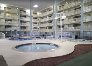 Indoor pool, outdoor pool - Great Family Getaway! (Hilton Head Island)