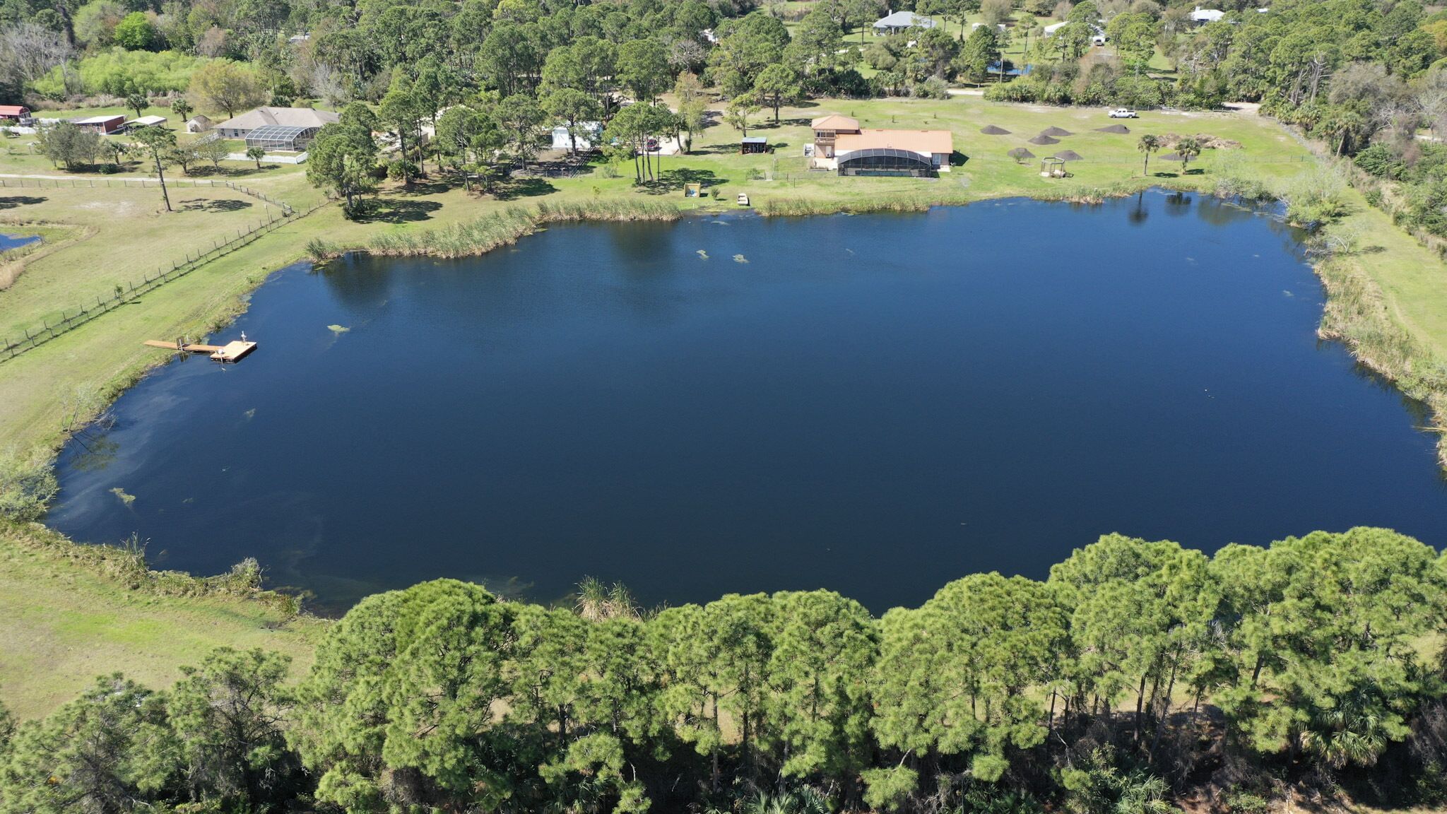 The Perfect Lakefront Cottage near New Smyrna Beach