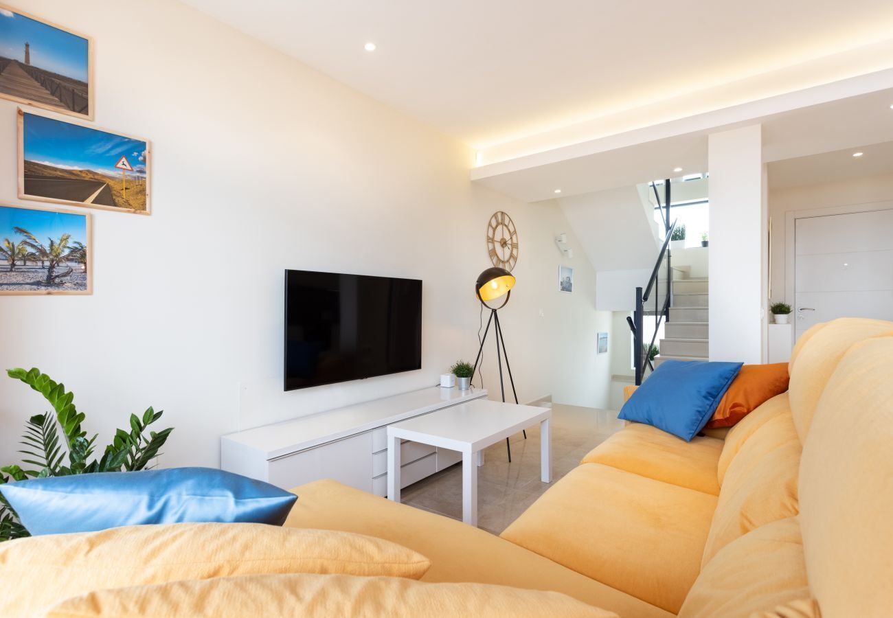 SUNNY CASTILLO APARTMENT