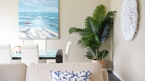 Dining - Beachfront Six - Perfectly located apartment right on the beach (Mollymook)