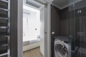 Interior - [Spanish Steps] Suite Frezza (Roma)