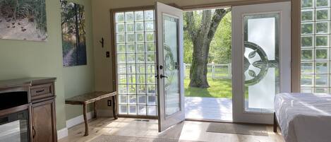 5 chambres, fer et planche à repasser, lit parapluie, Wi-Fi gratuit