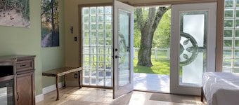 Sleeps 16 - 5 minute drive to Dunes - 🎮Game Room Loft🏓 - 1:00 pm Check-in & out