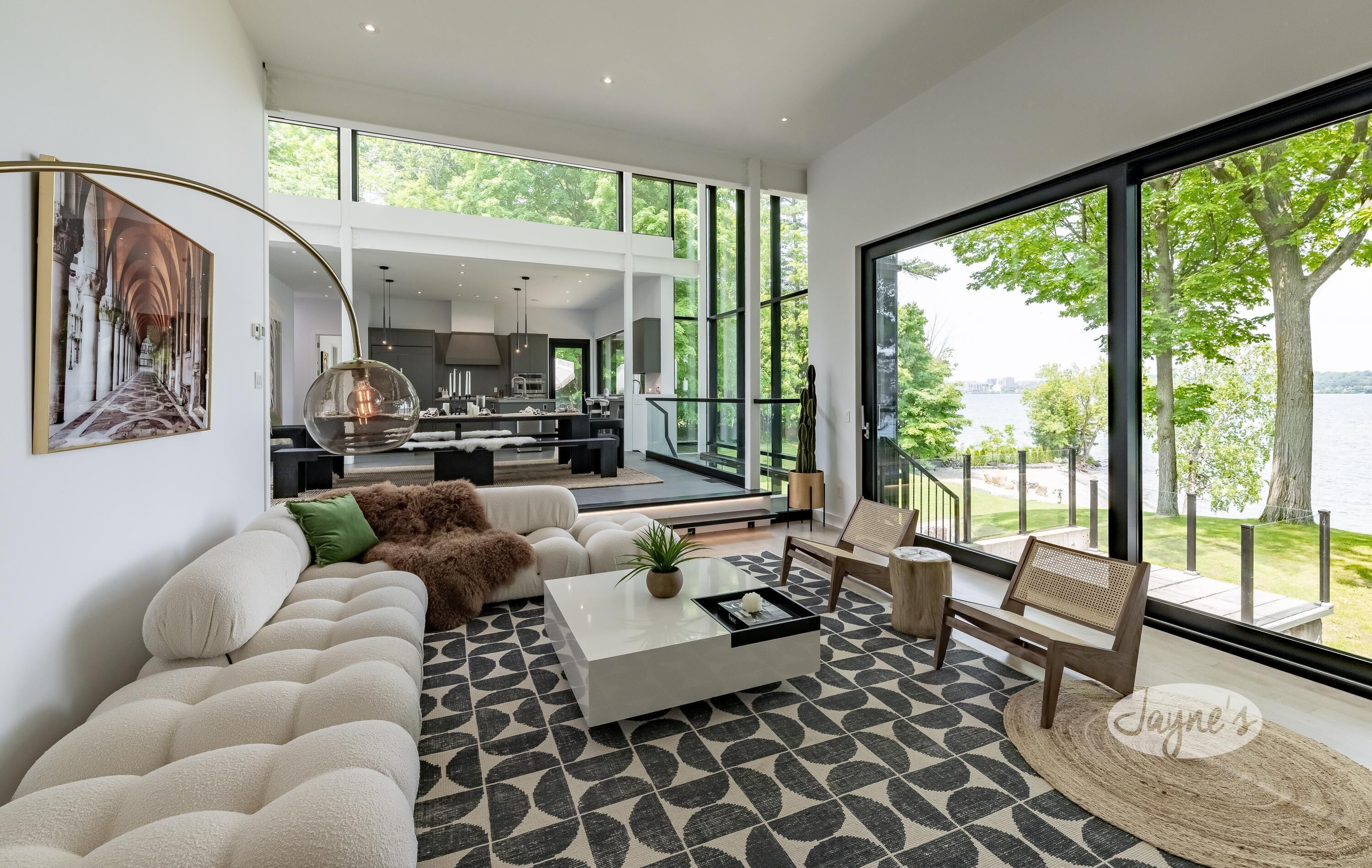 Elaborate 5 bed 7 bath Luxury Cottage on Lake Simcoe! Five Star Resort! Sunset!