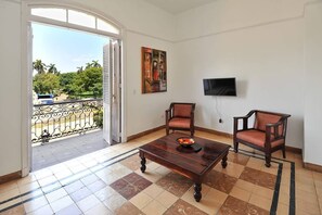 Living area - Franchipani (La Seyne-sur-Mer)