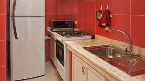 Private kitchen - Franchipani (La Seyne-sur-Mer)