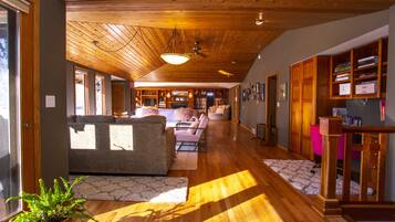 Cozy Cottage