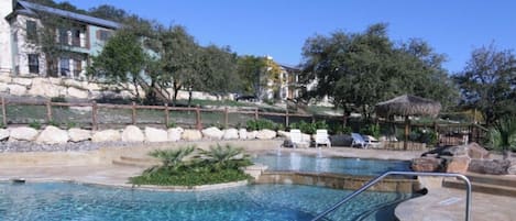 Piscine extérieure