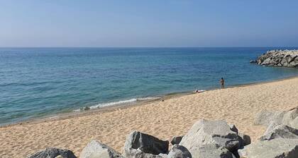 Opening Doors Vilassar. Casa familiar a 150mts de la playa y 20km de Bcn