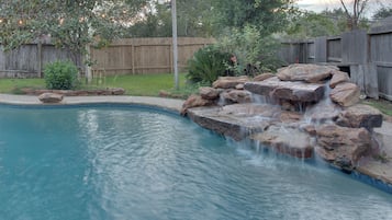 Piscina externa, piscina aquecida