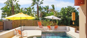 Elegant Baja Beach Hacienda, a 5 minute walk to the beach
