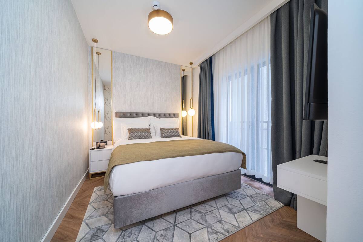 Colchones viscoelásticos, minibar, escritorio y wifi gratis