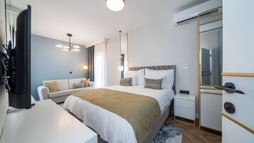 Colchones con efecto memoria, minibar y decoración personalizada