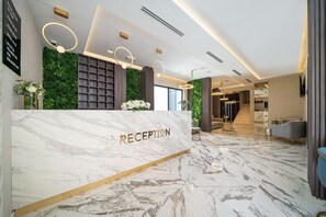 Reception - Hotel Millennium by Aycon (Budva)