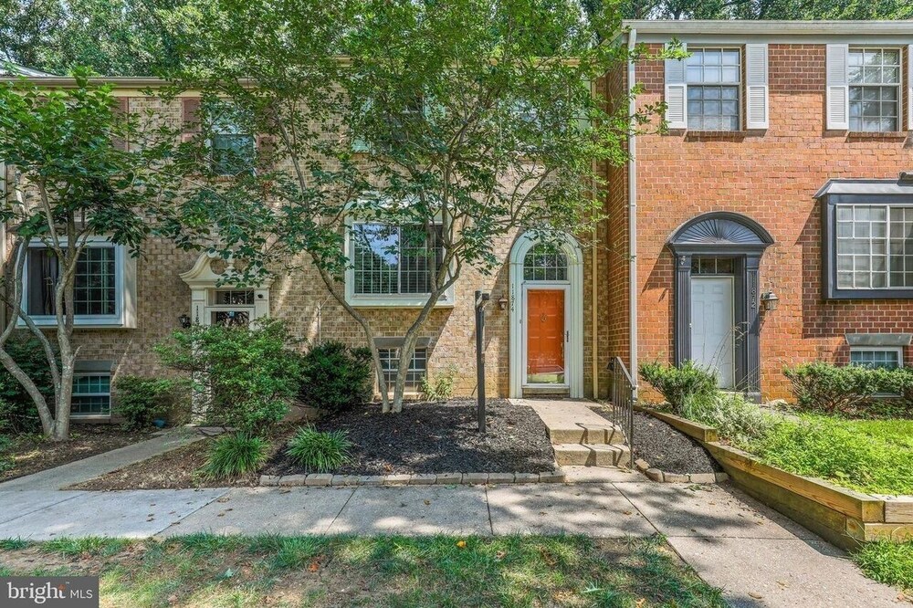 1 bedroom basement apartment w/ washer, Wifi, heating