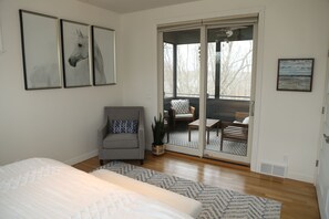 4 عدّة غرف نوم ومكواة/لوح كي وسرير سفر وواي فاي مجانًا