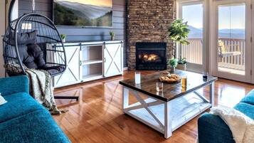 Smart TV, chimenea, videojuegos y futbolito