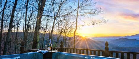 Tina de hidromasaje al aire libre