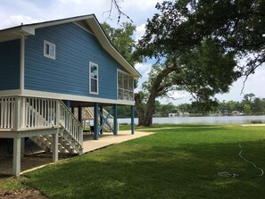 Exterior - Beautiful , private Bon Secour riverfront home with spacious screened porch (Bon Secour)
