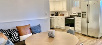 A Cozy Getaway 5 min from the heart of Lancaster!