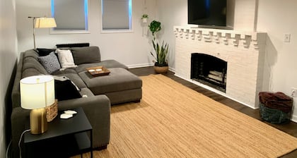 A Cozy Getaway 5 min from the heart of Lancaster!