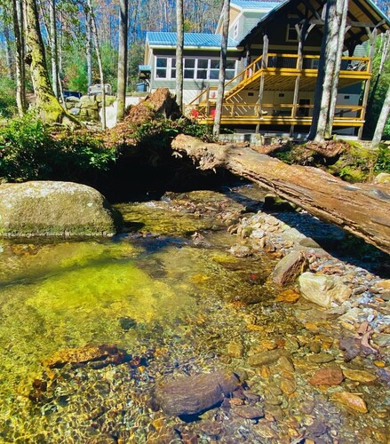 CRYSTAL CREEK ARCADE HOUSE! Big Creek + Arcade Room + Decks + Resort Amenities!