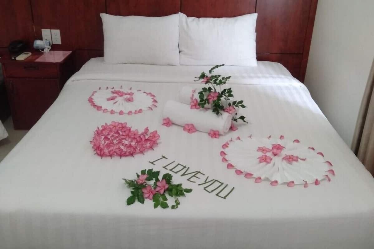 Deluxe Room | Desk, laptop workspace, WiFi (free)
