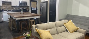 Lake Country House on City Square