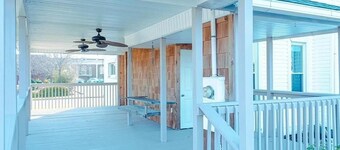 Lake Country House on City Square