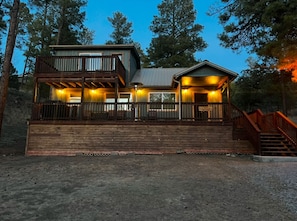 Exterior - $179 May Special! Hottub! 3 BR/3BA Sleeps 8! (Ruidoso)