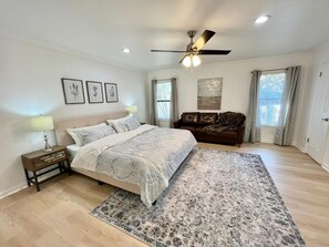 4 chambres, bureau, fer et planche à repasser, Wi-Fi gratuit