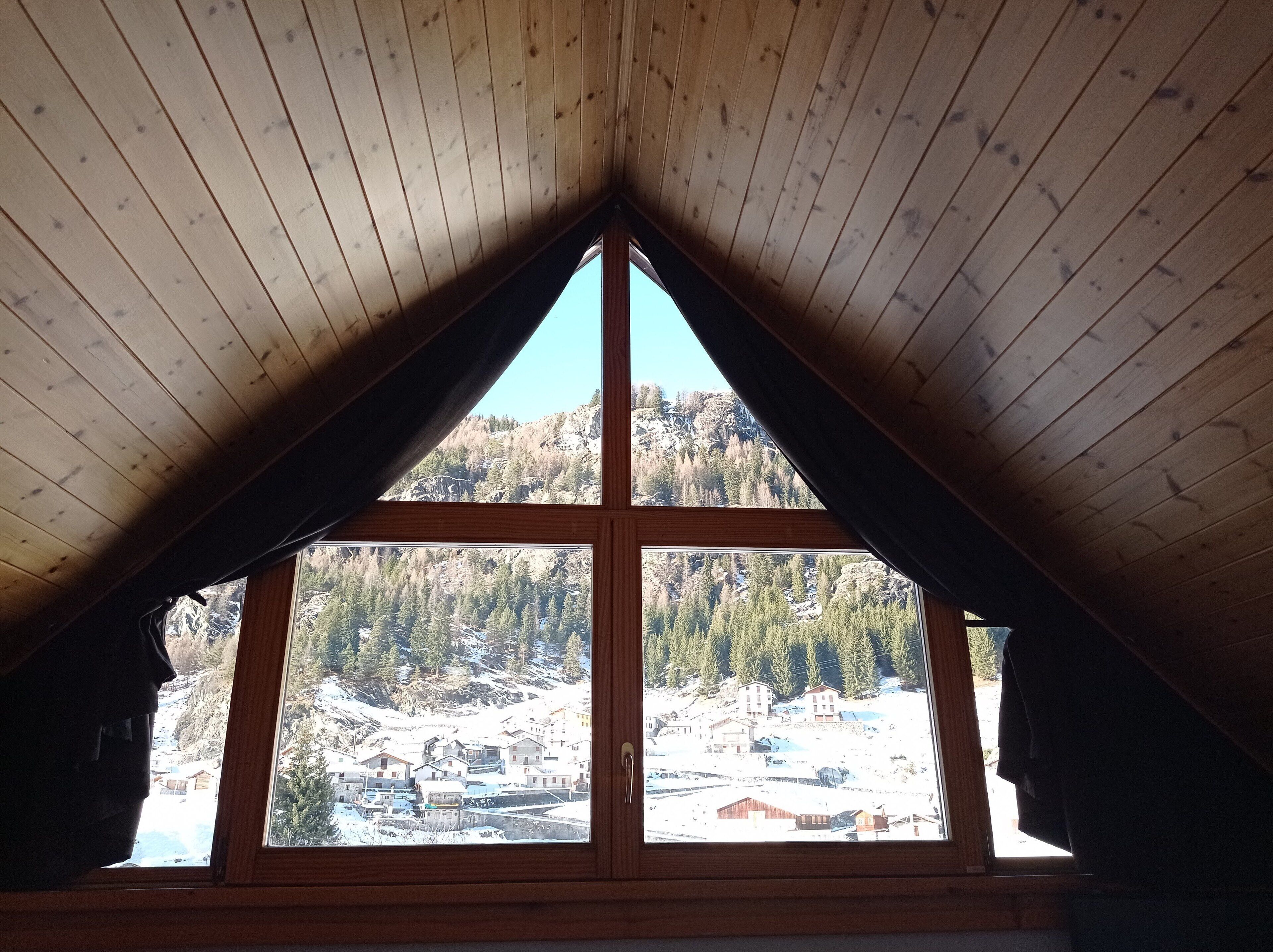 Classic-Zimmer | Allergikerbettwaren, Daunenbettdecken, Schreibtisch