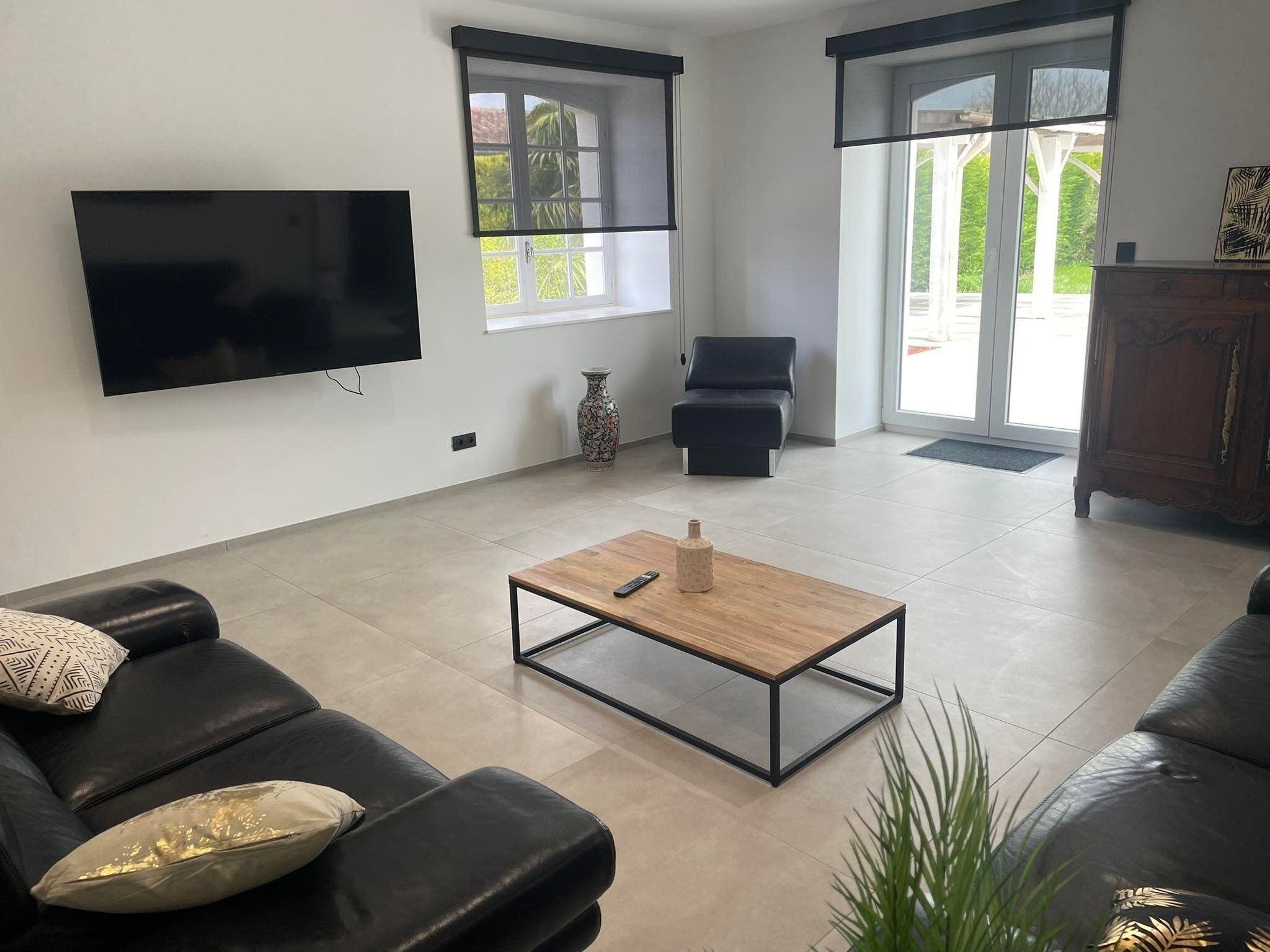 Beautiful and large villa with private pool