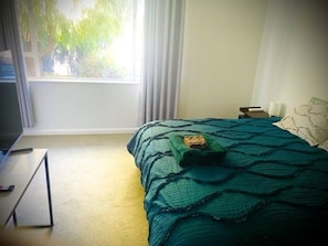 4 bedrooms, iron/ironing board, travel cot, free WiFi