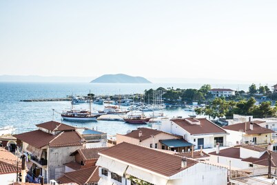 Deluxe suite with a breathtaking sea view by KaliThea Suites