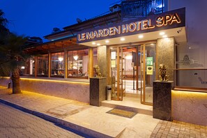 Front of property - Le Marden Hotel Spa (Kemer)