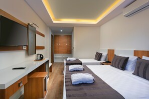 In-room safe, soundproofing, free WiFi - Le Marden Hotel Spa (Kemer)